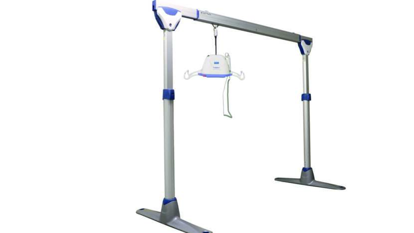 2 Post Gantry w Maxi Sky 440 portable ceiling lift